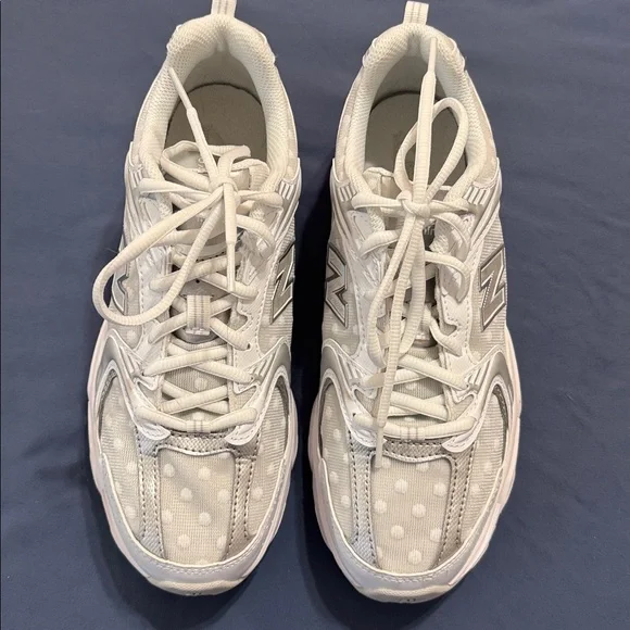 New Balance Polka Dot Running Shoes - Picture 3 of 5